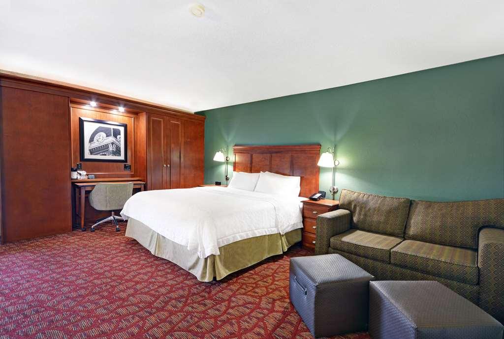 Hampton Inn Атенс Номер фото