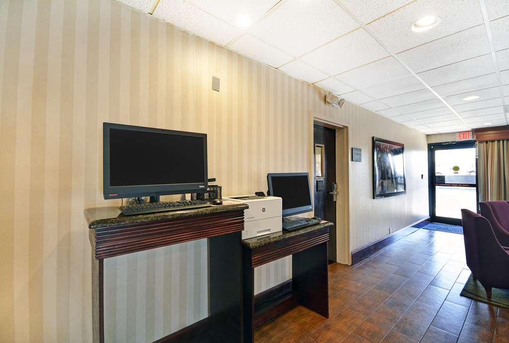 Hampton Inn Атенс Удобства фото