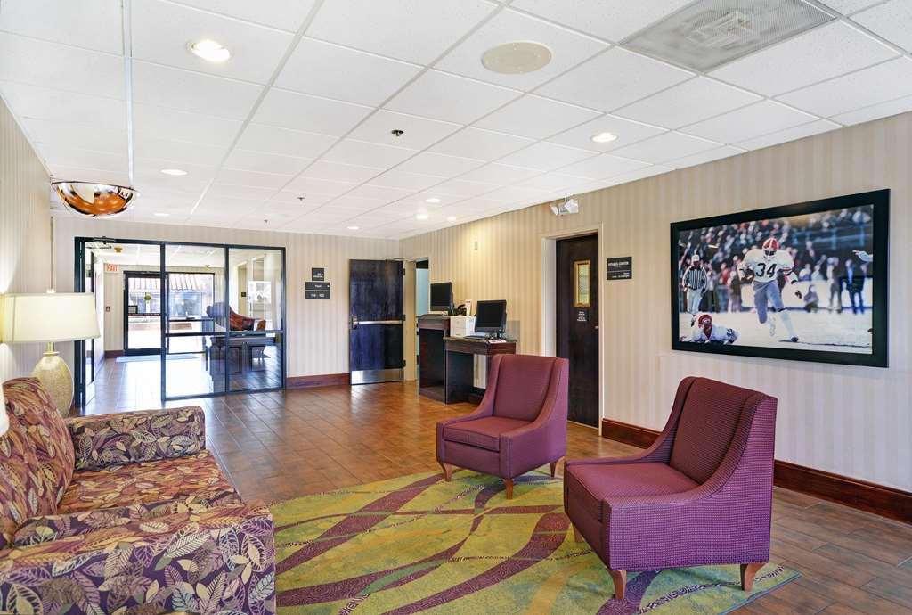 Hampton Inn Атенс Интерьер фото