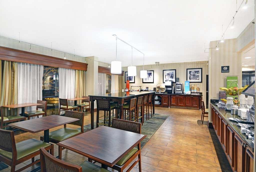 Hampton Inn Атенс Ресторан фото