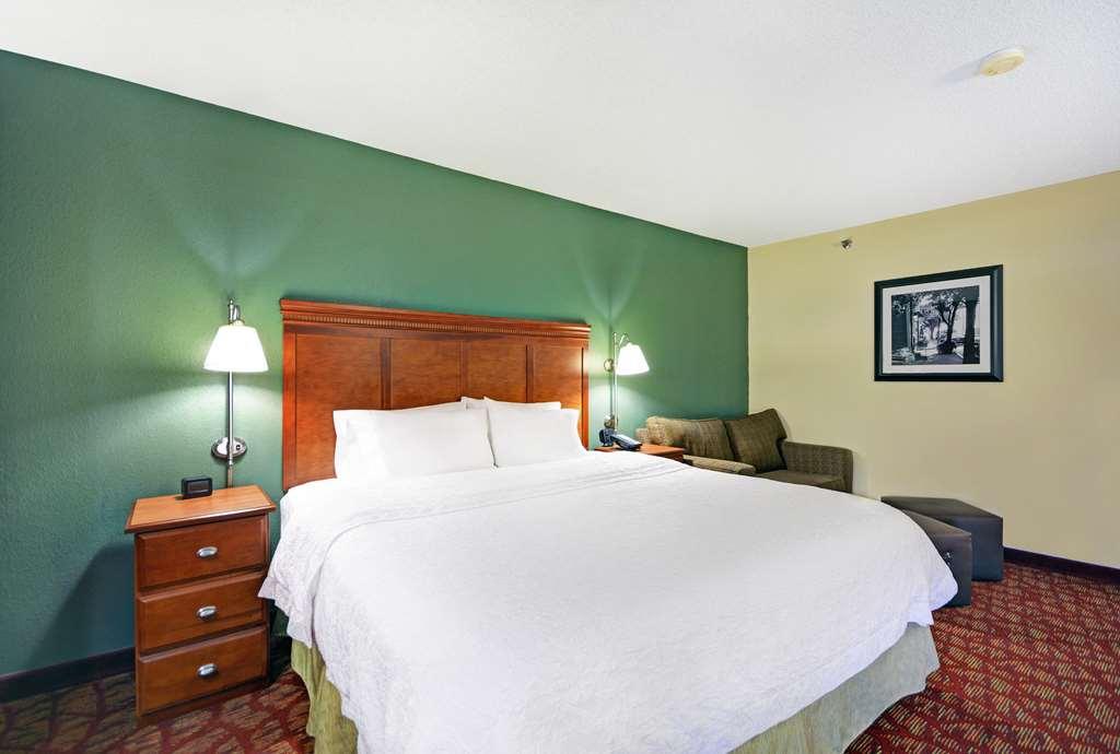 Hampton Inn Атенс Номер фото
