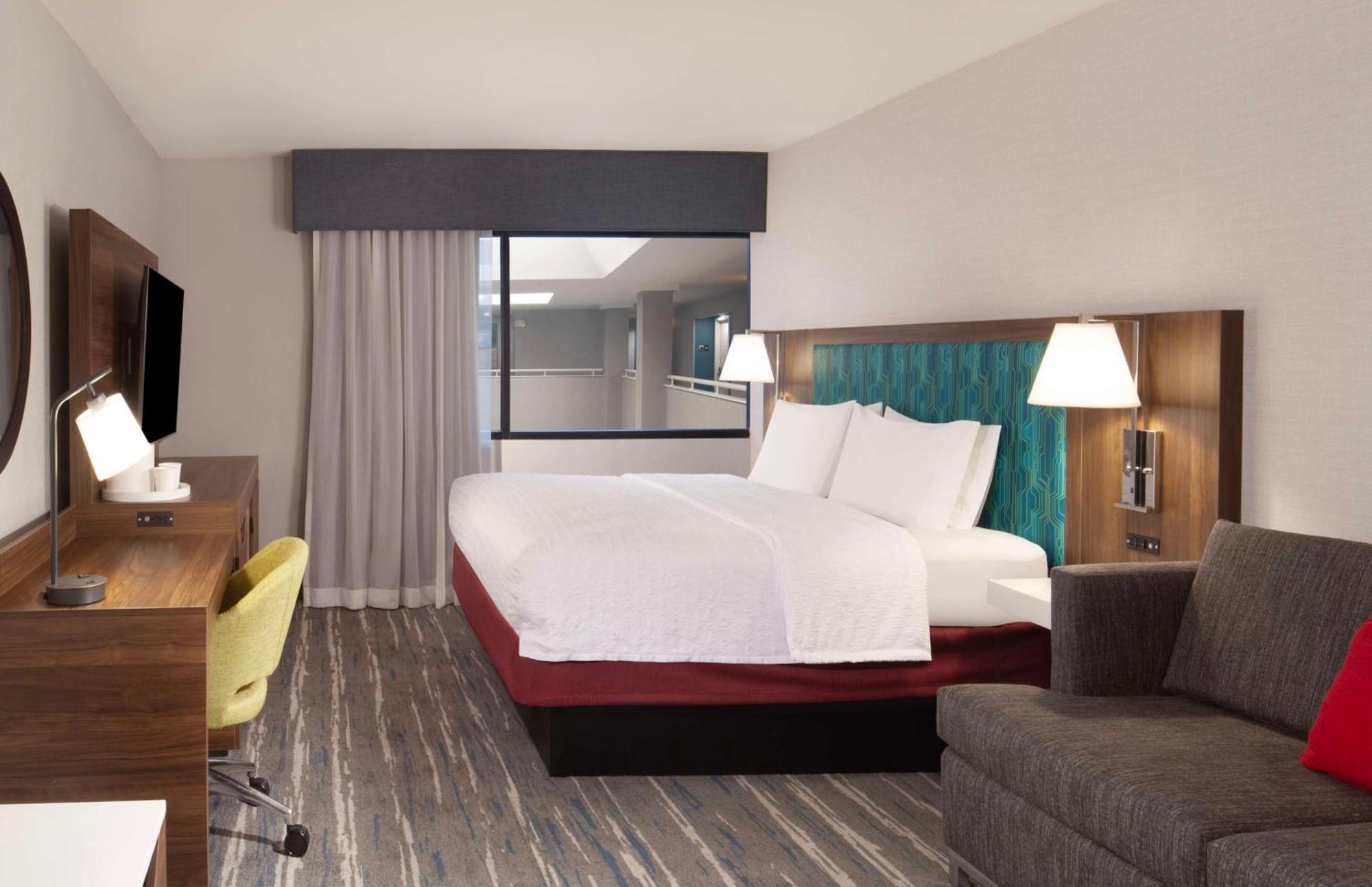 Hampton Inn Атенс Экстерьер фото